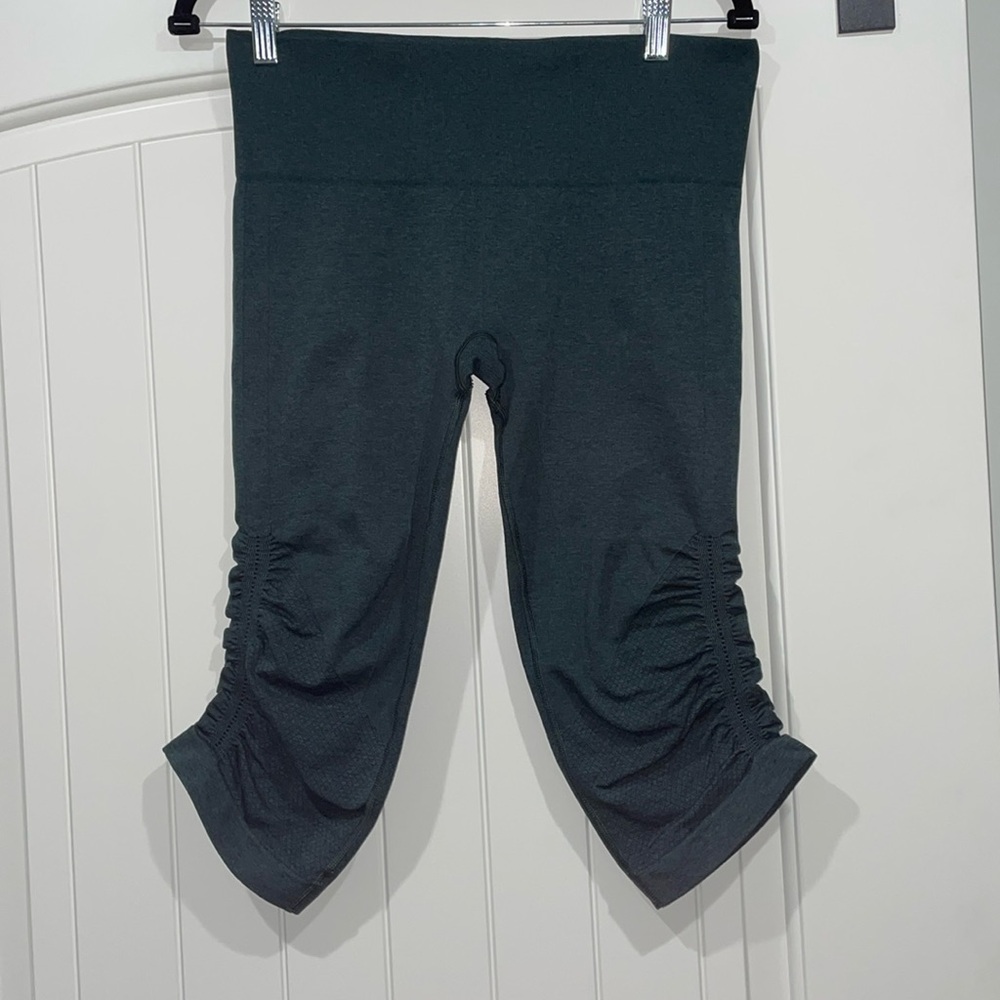 Lululemon crop leggings